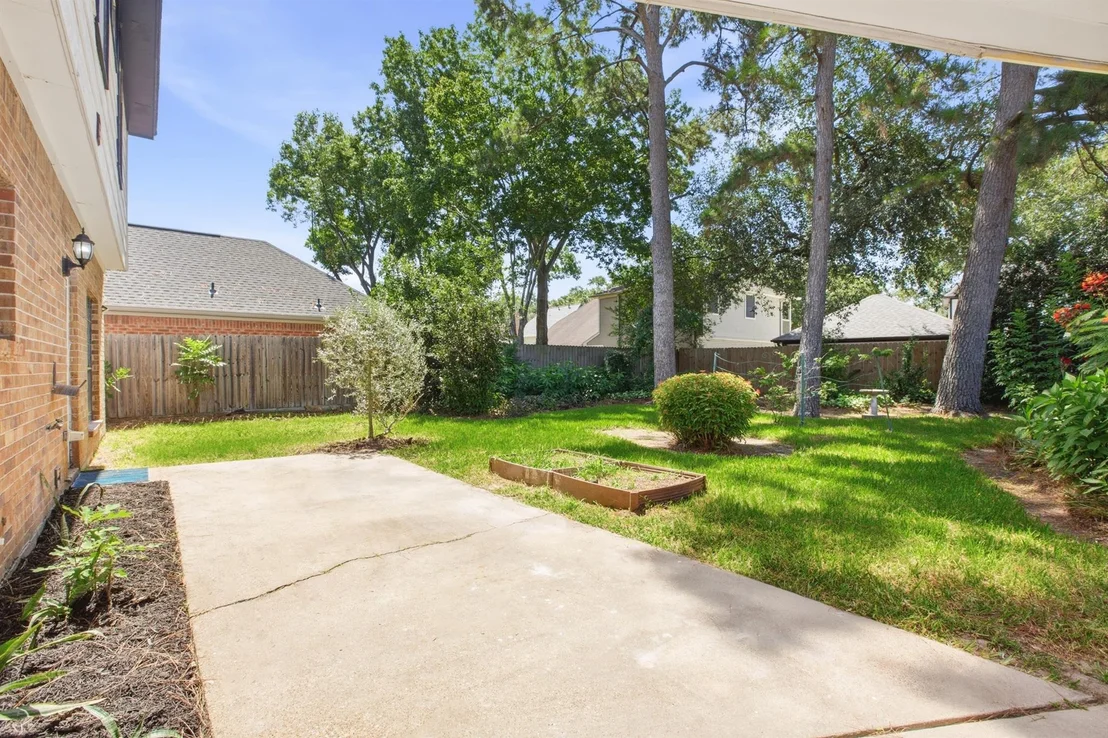 Photo of 18319 Oakhampton Drive