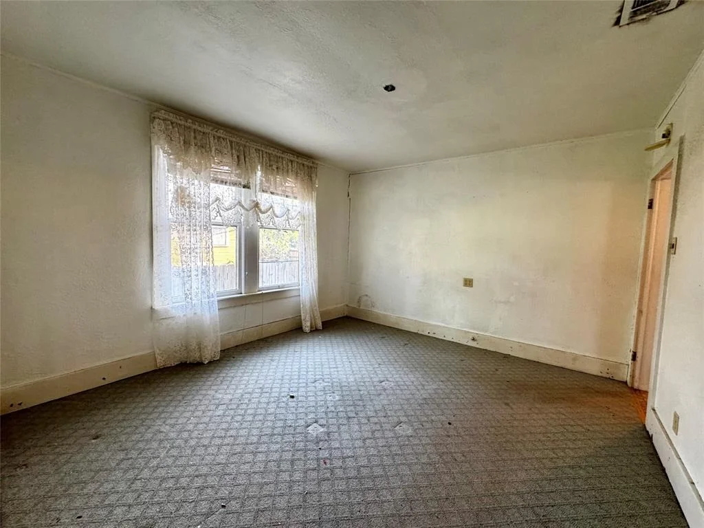 Photo of 516 S Pecan Avenue