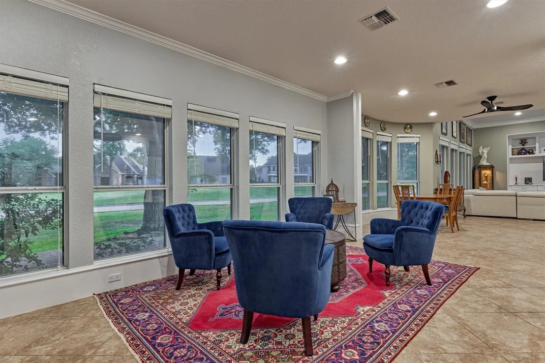 Photo of 609 Edgewood Drive