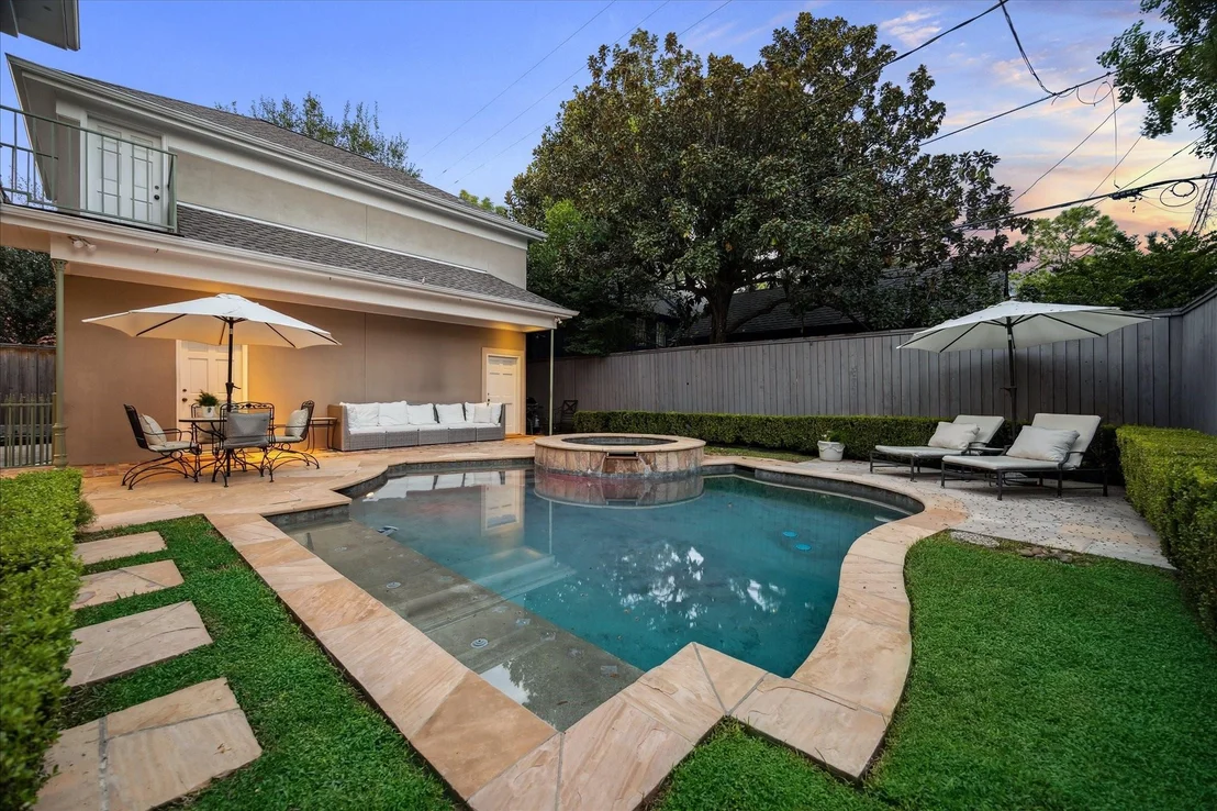Photo of 3652 Overbrook Lane