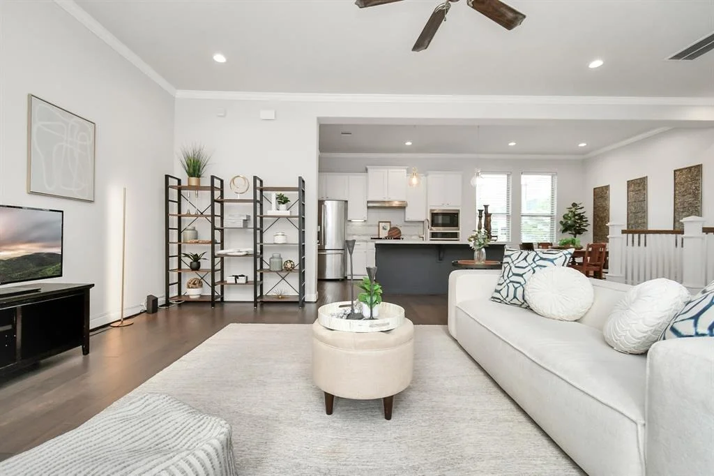 Photo of 4015 Centre Glen Drive