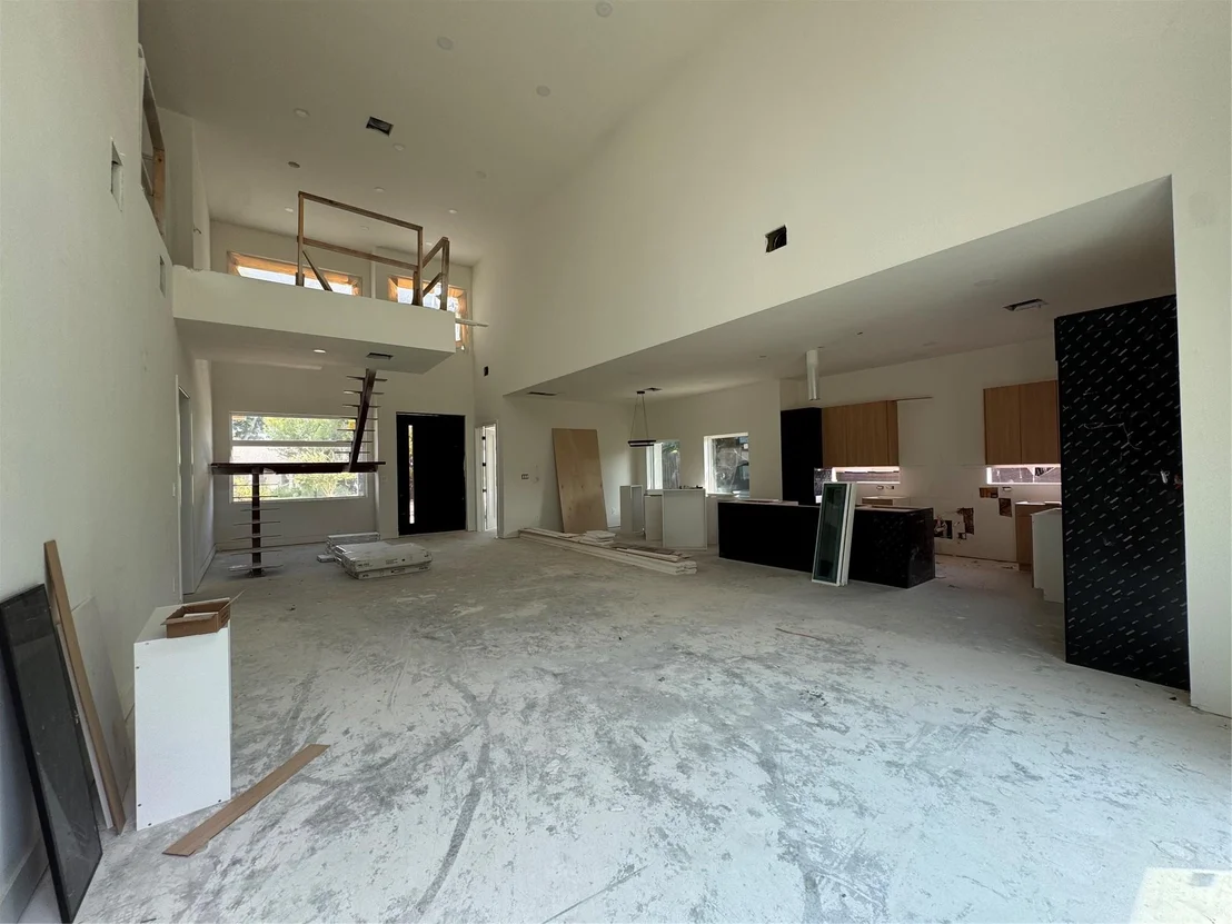 Photo of 8005 Ridgeview Drive