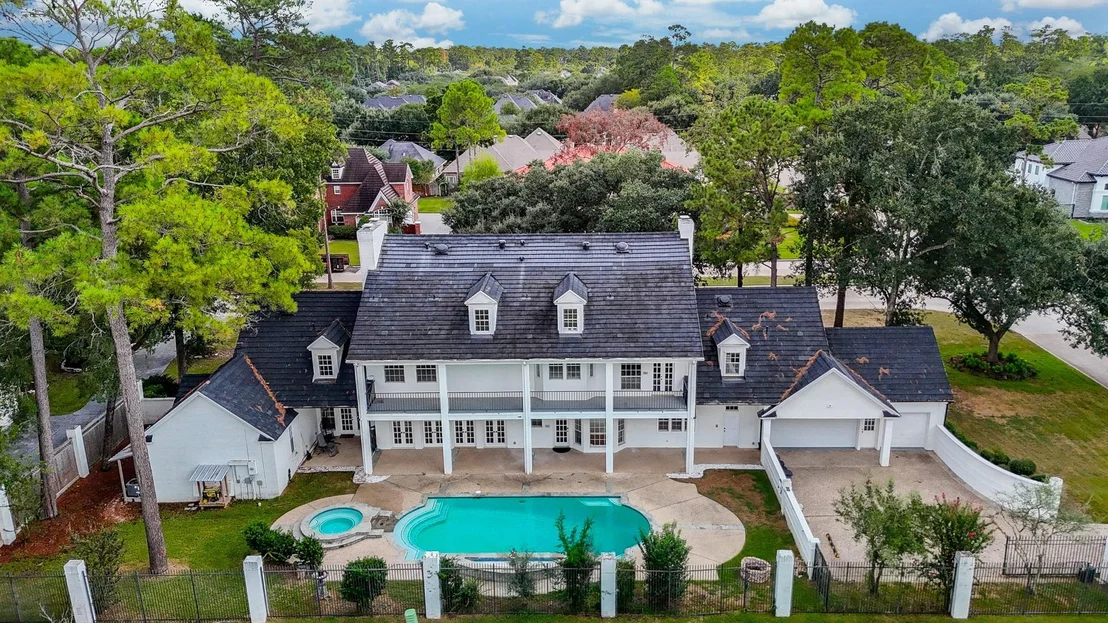 Photo of 2922 Cedar Woods Place