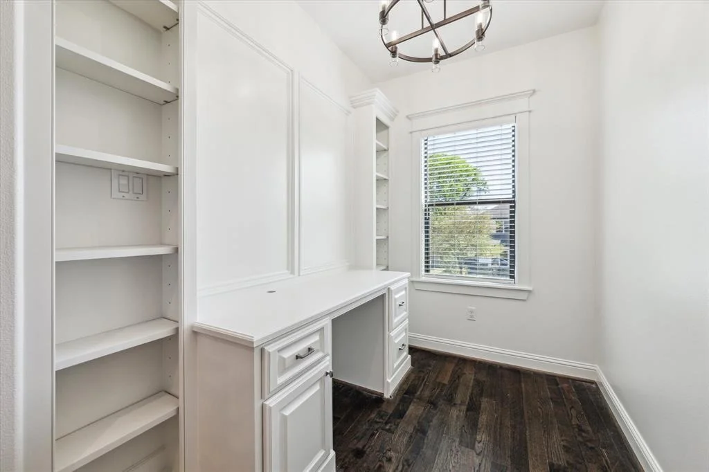 Photo of 1558 Hewitt Drive