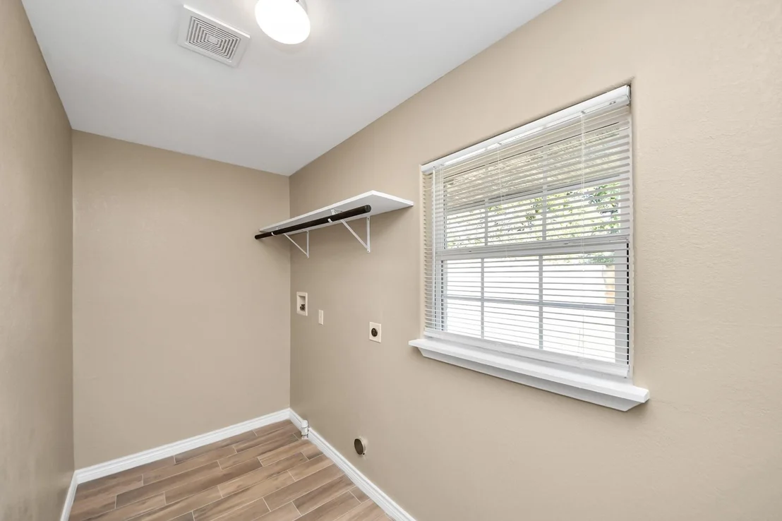 Photo of 5959 Belmark Street