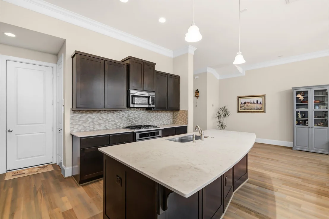 Photo of 1415 Devonshire Manor Lane