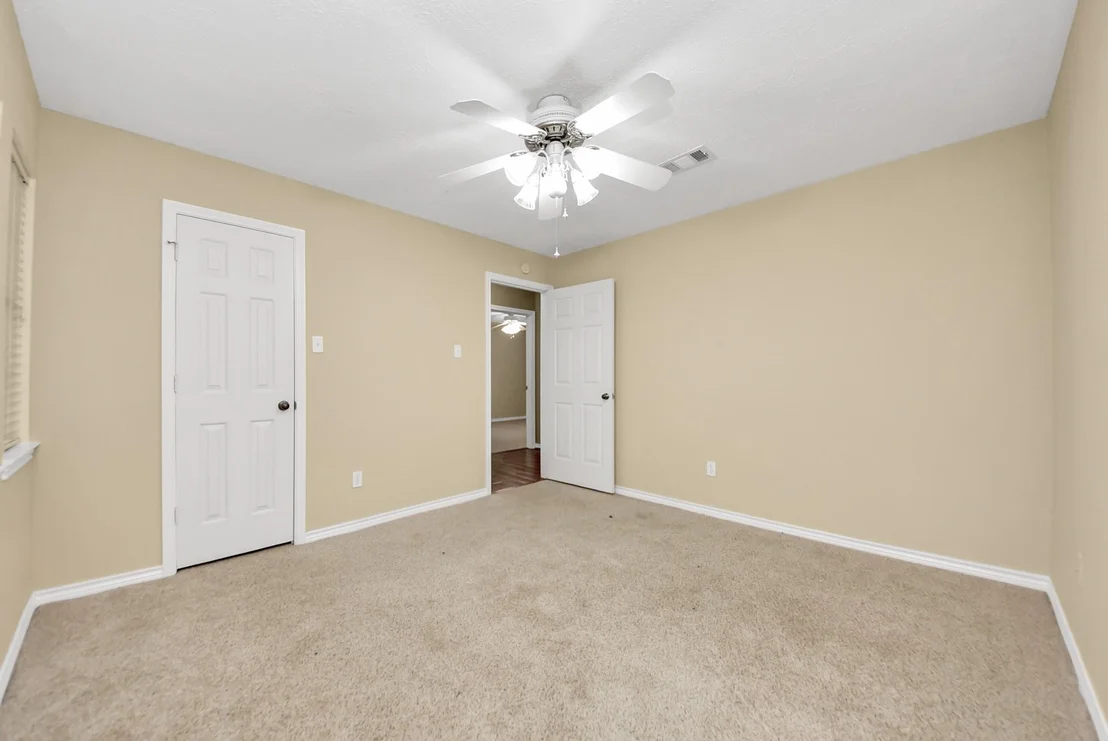 Photo of 12463 Oak Park Drive
