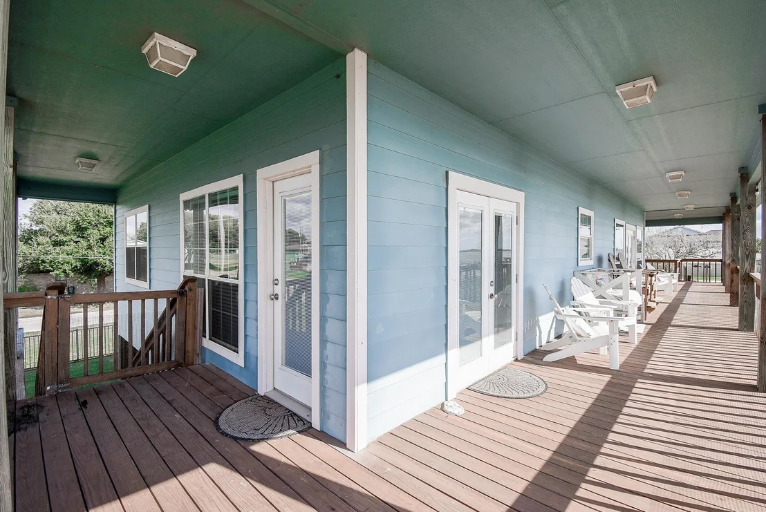 Photo of 1504 W Bayshore Drive