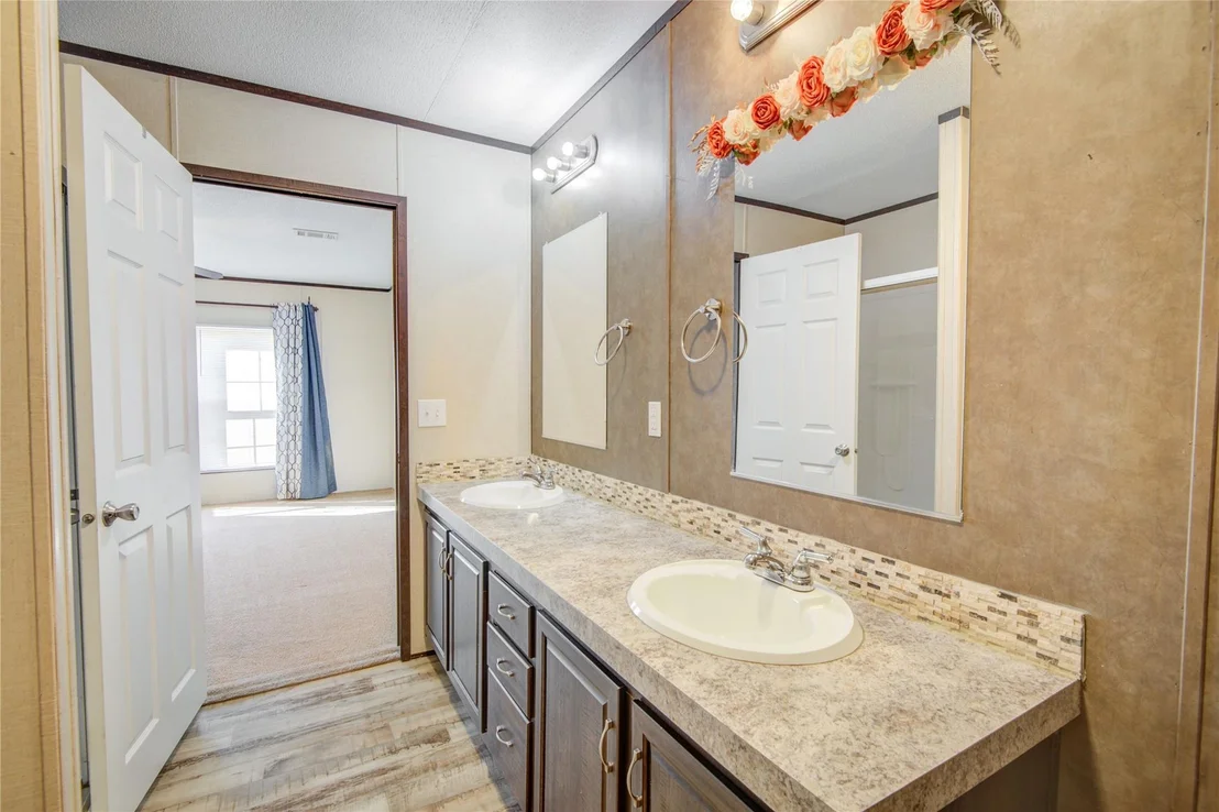 Photo of 4049 County Road 450