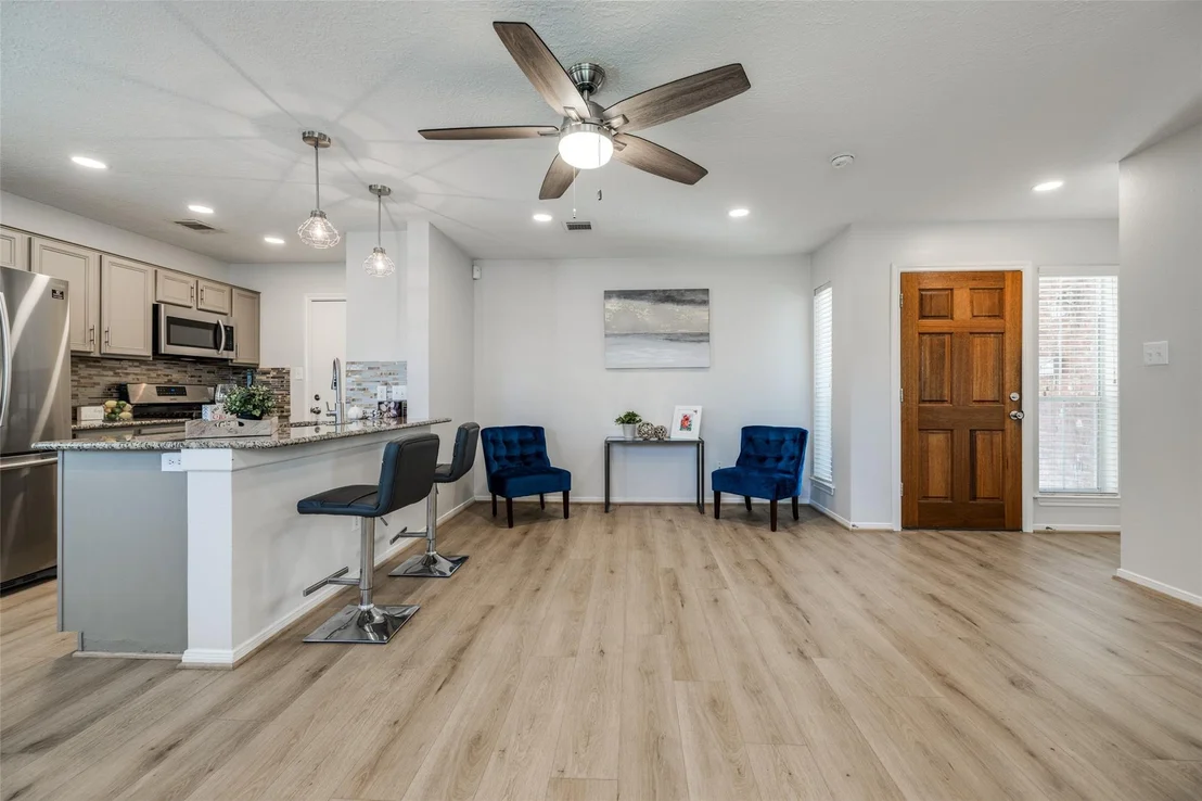 Photo of 1304 Robin Street