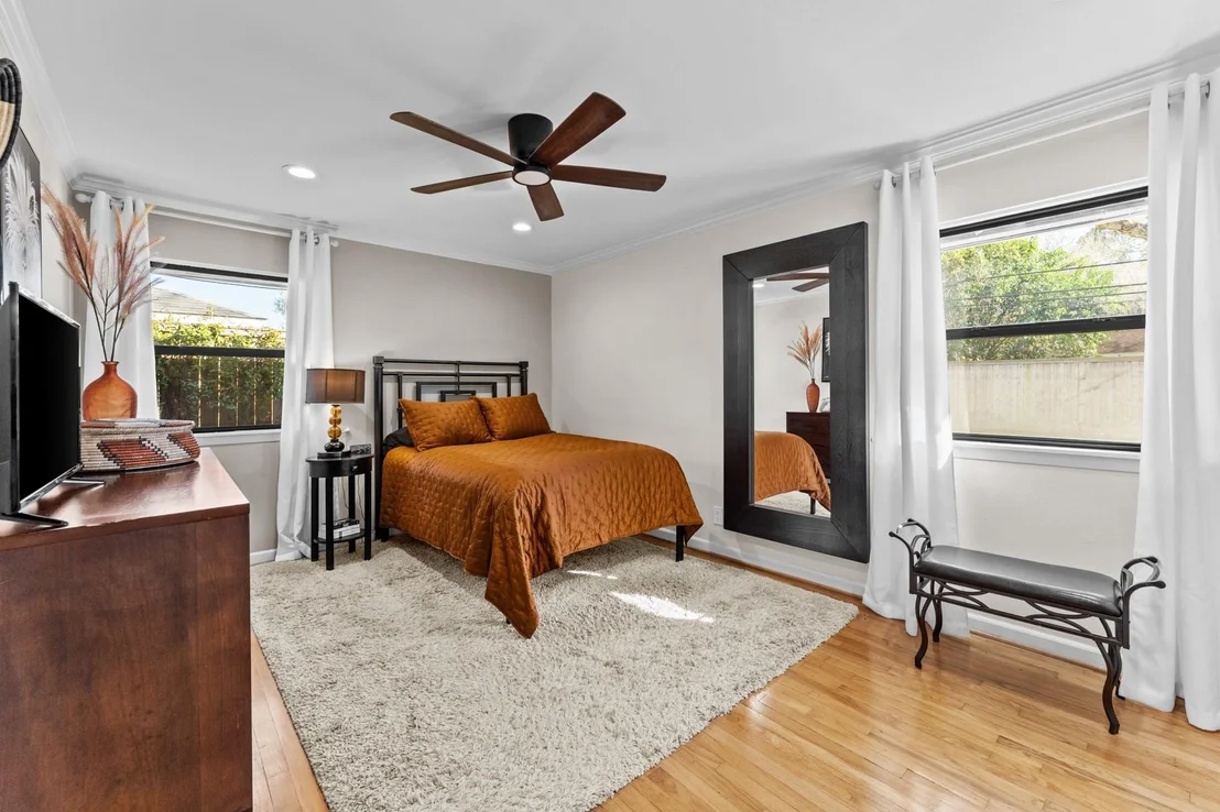 Photo of 4721 Kingfisher Drive