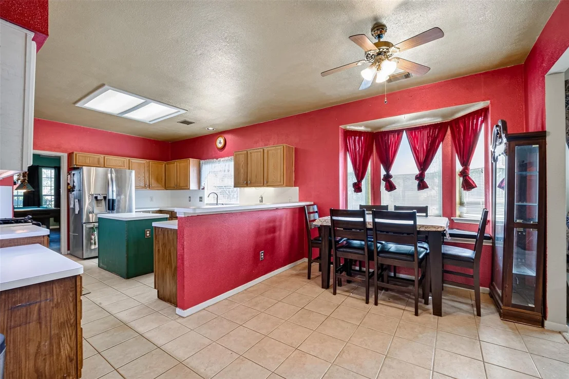 Photo of 7230 Oak Walk Drive