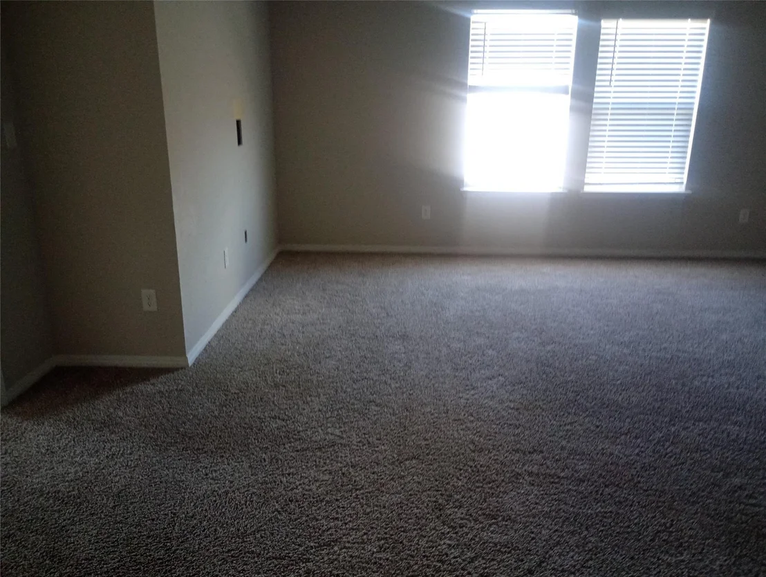 Photo of 14008 Heartland Drive