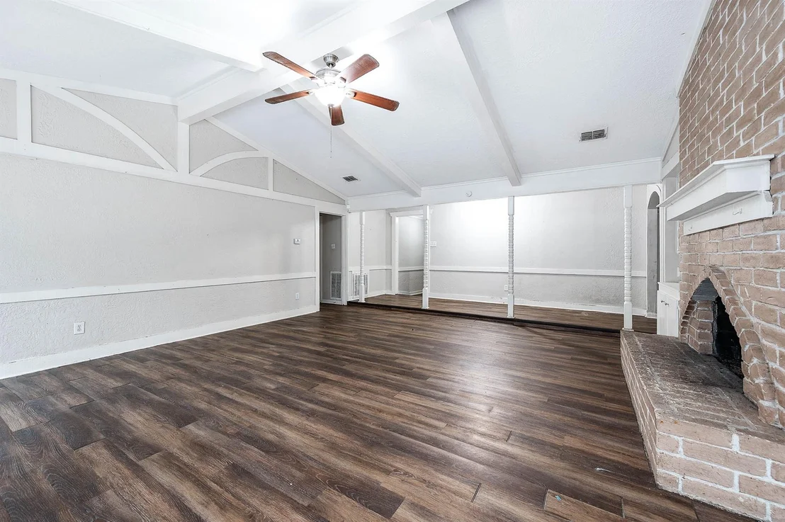 Photo of 7526 Antoine Drive