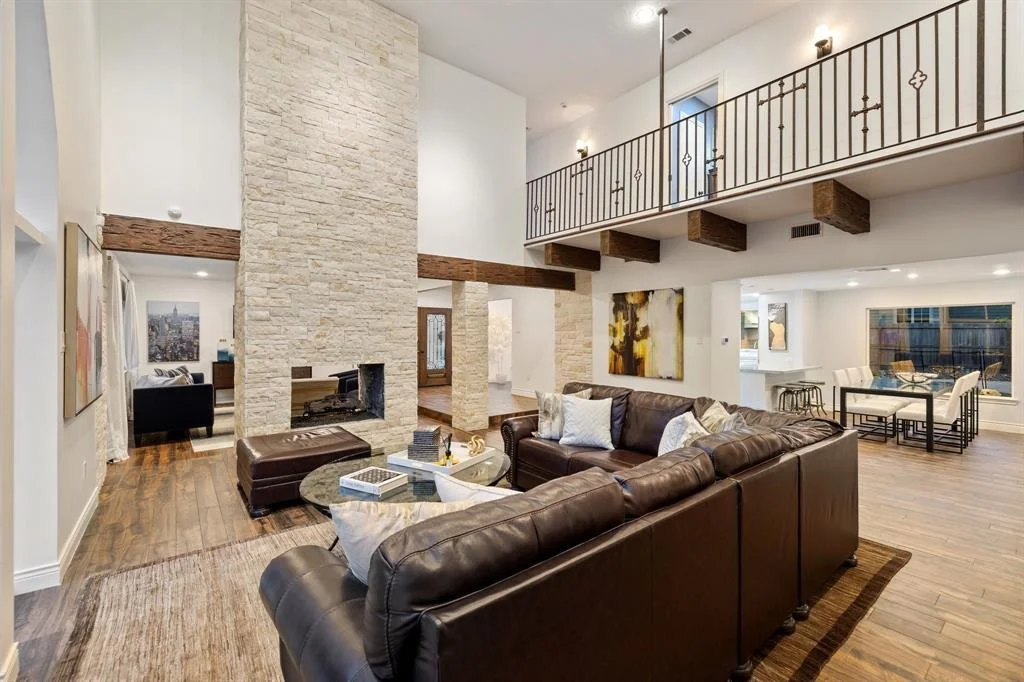 Photo of 2 Warrenton Drive