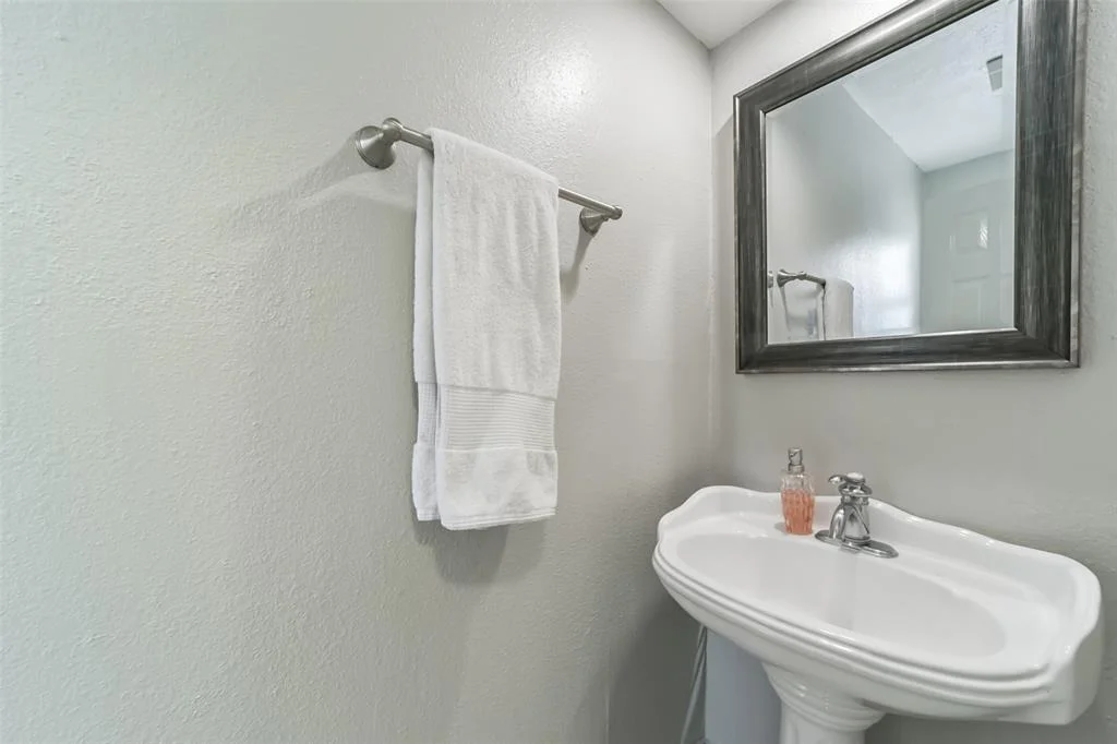 Photo of 11814 Gardenglen Drive