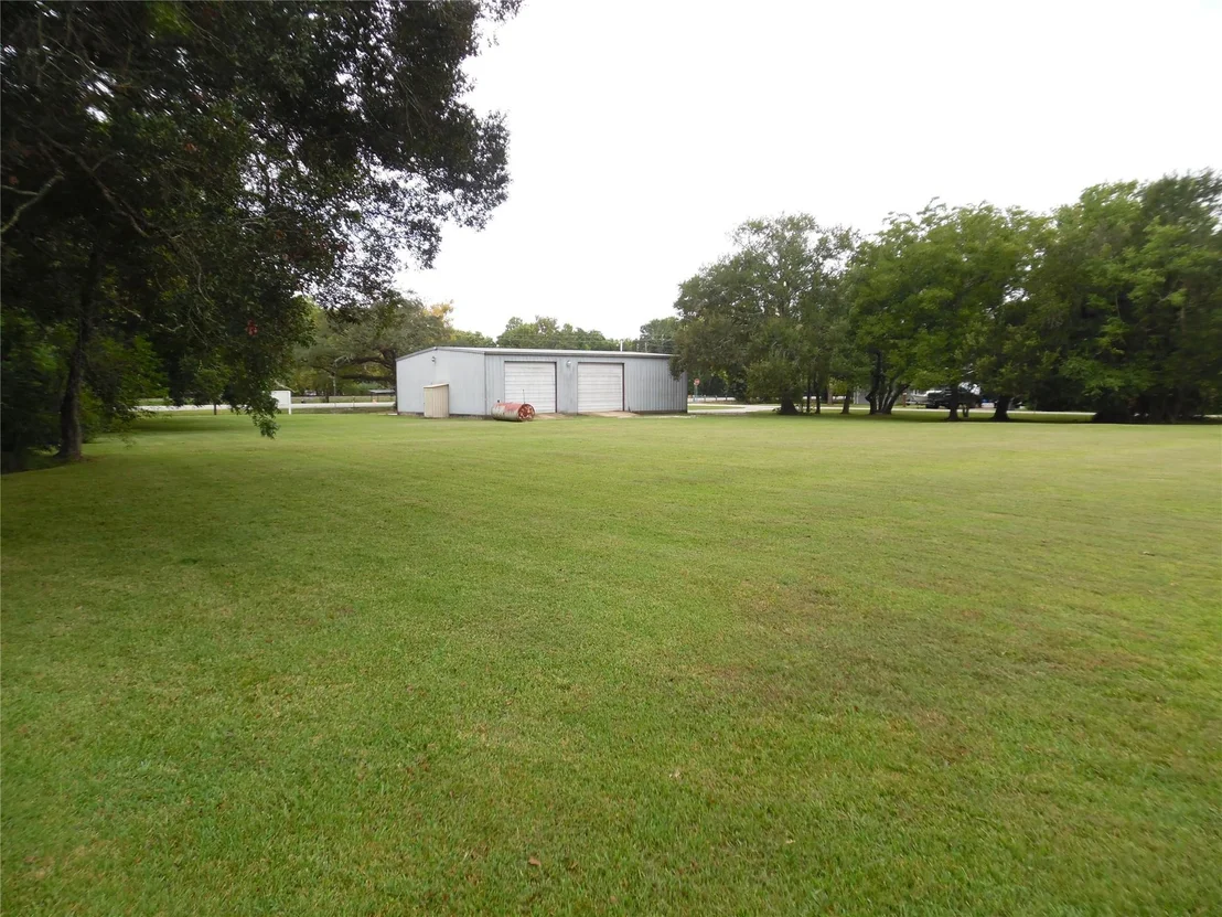 Photo of 14084 Highway 6
