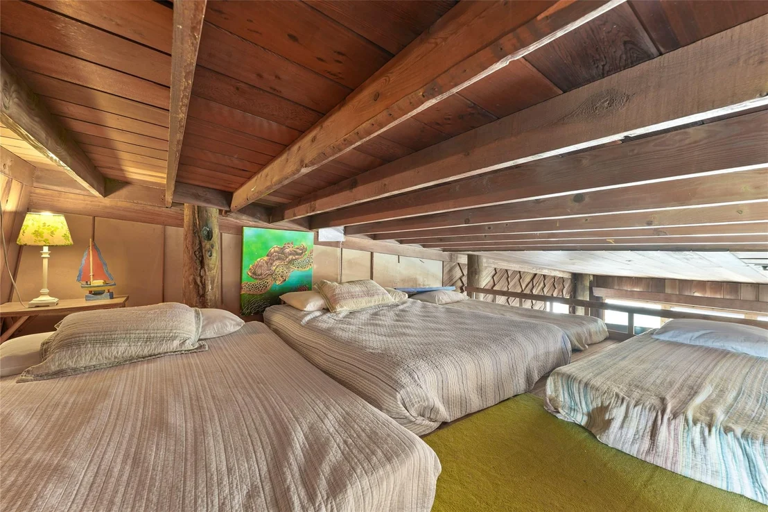Photo of 4434 Bluewater Highway