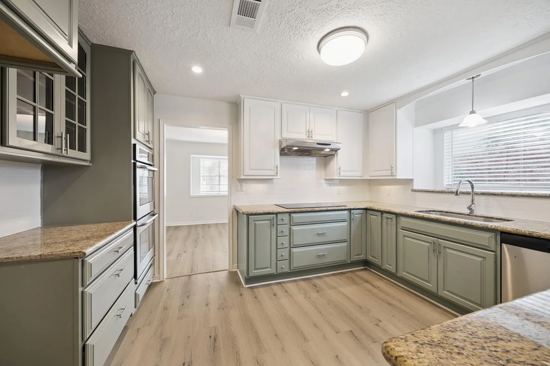 Photo of 25402 Lynbriar Lane