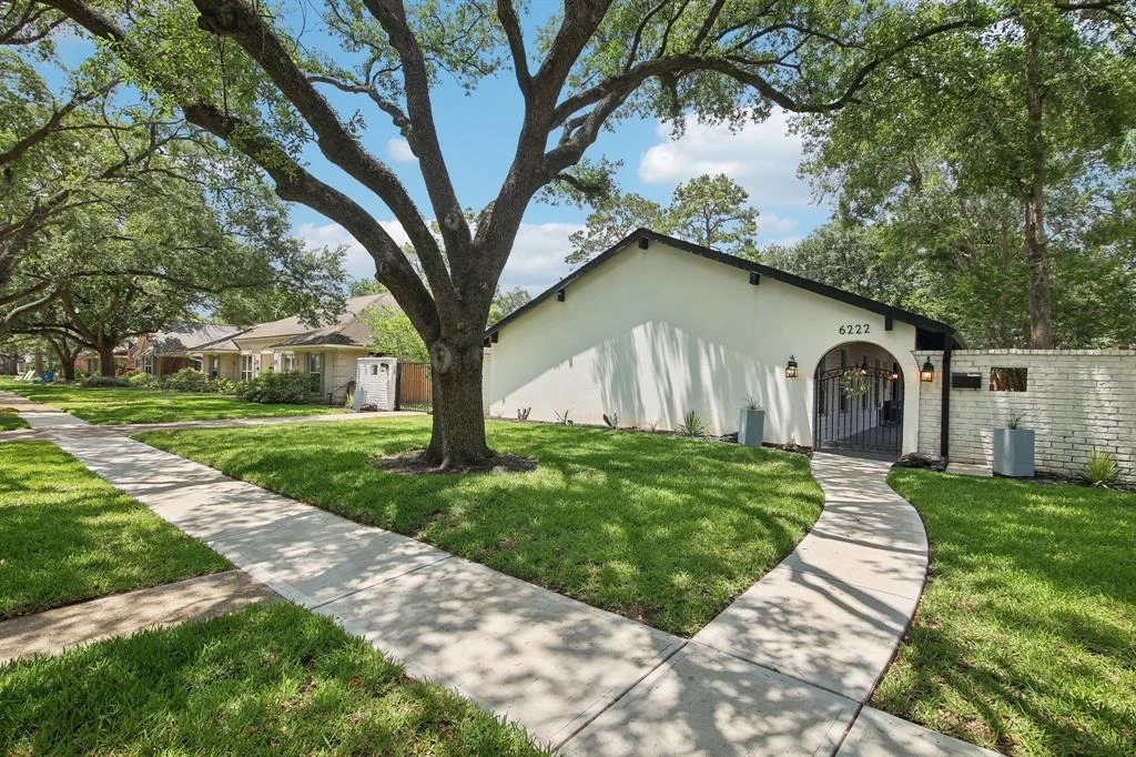 Photo of 6222 Queensloch Drive