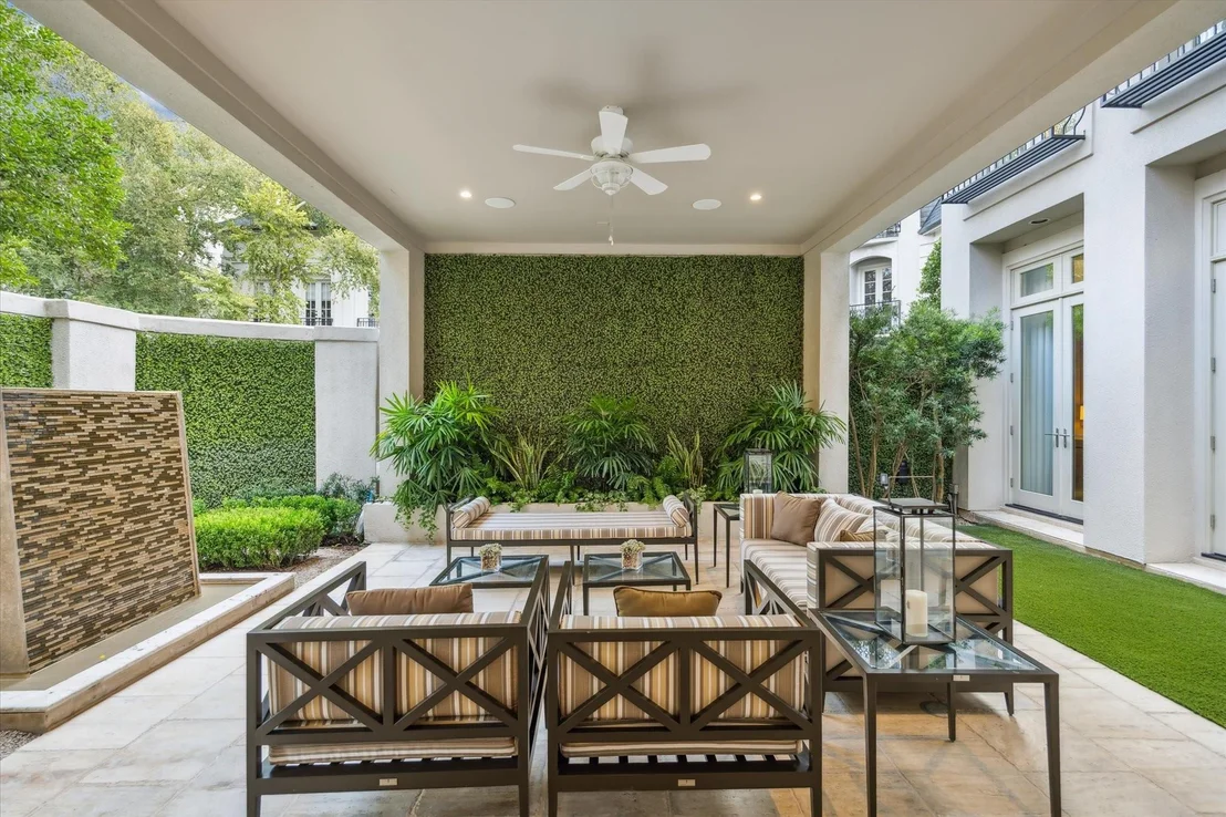 Photo of 20 Eaton Square