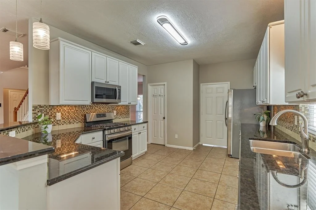 Photo of 21003 Meadowhill Drive