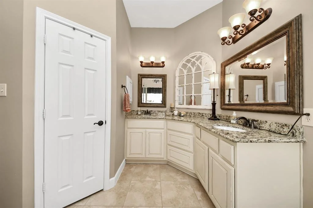 Photo of 6111 Meadowstream Court