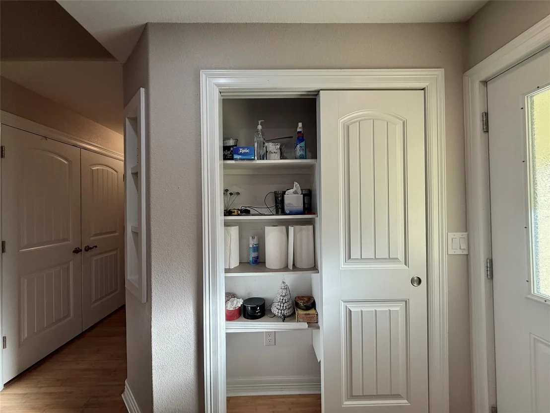 Photo of 200 Dewberry