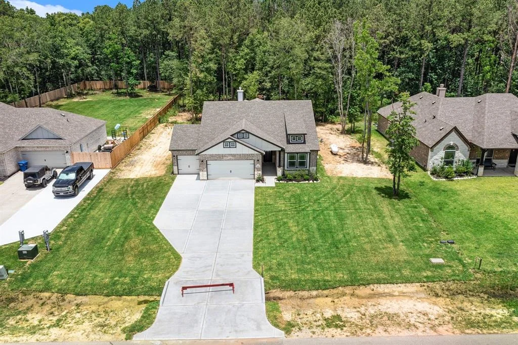 Photo of 1426 Road 66113