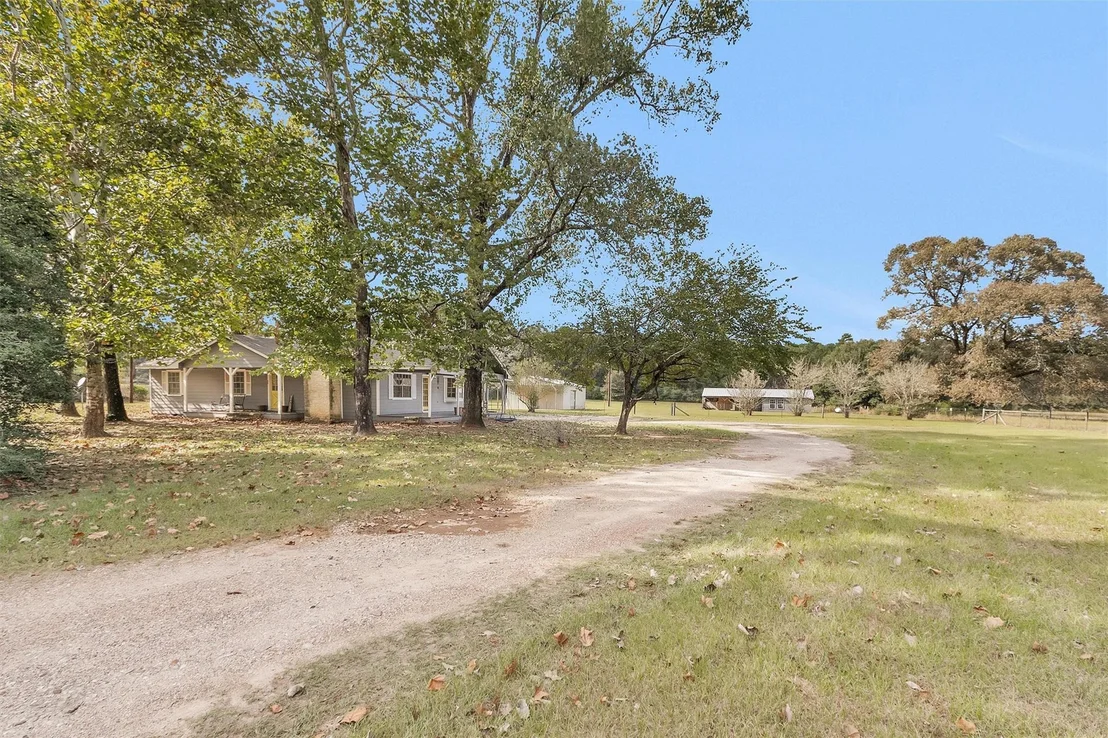 Photo of 13585 Walker Road