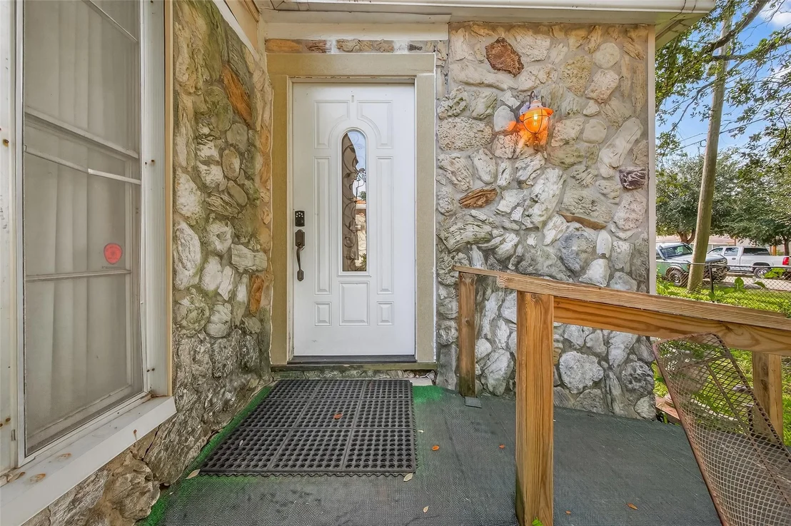 Photo of 5223 Clay Street
