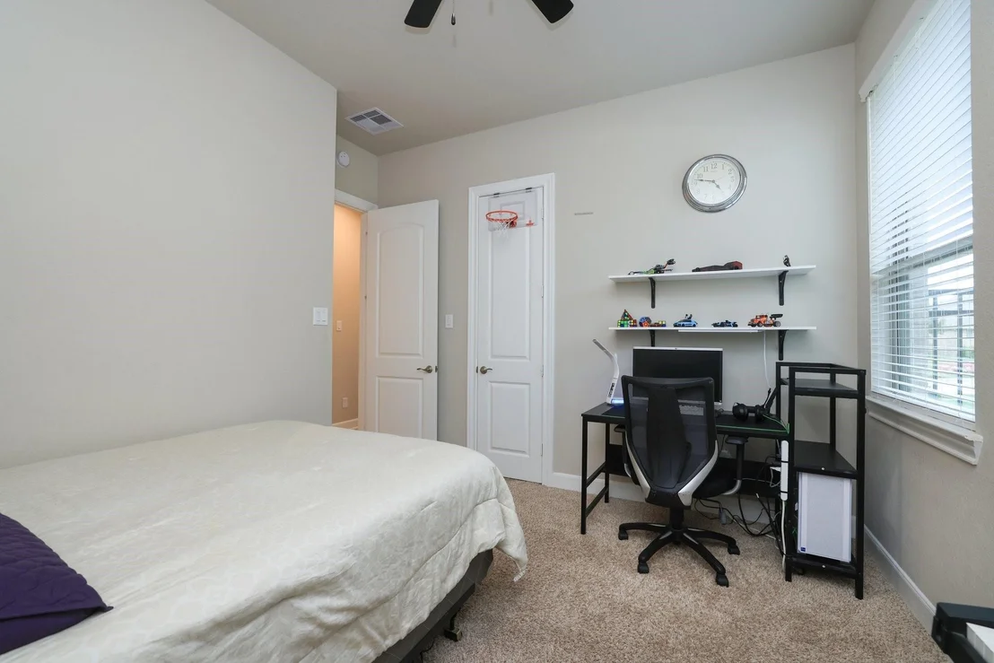 Photo of 4562 Silver Moon Drive
