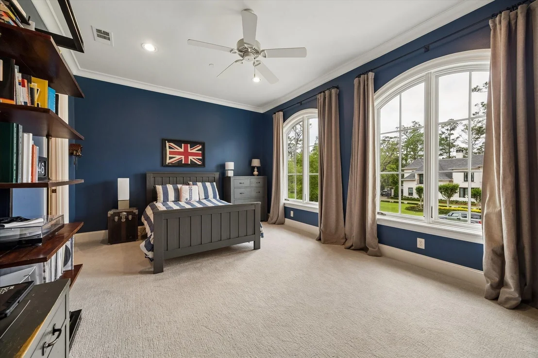 Photo of 310 Tynebridge Lane
