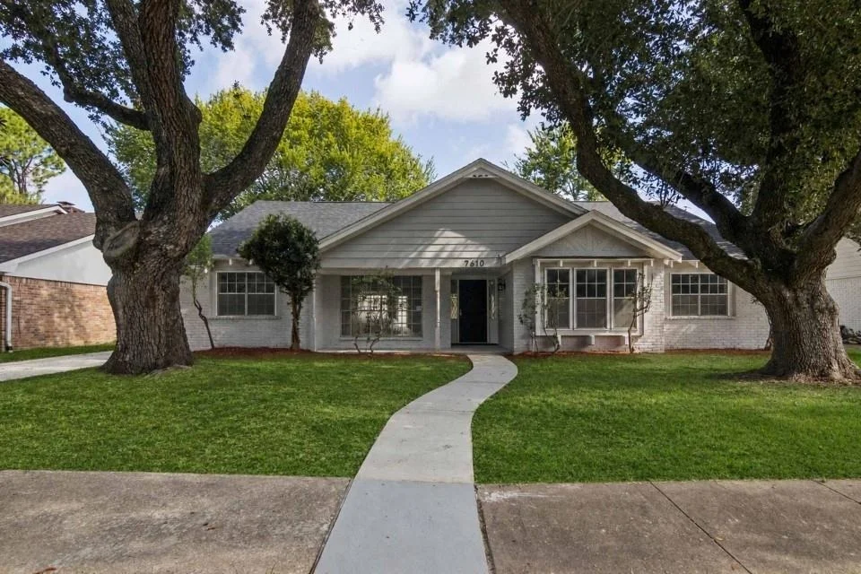 Photo of 7610 Westwind Lane