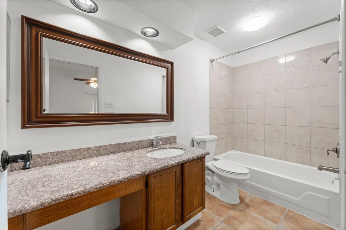 Photo of 14 W Cobble Hill Circle