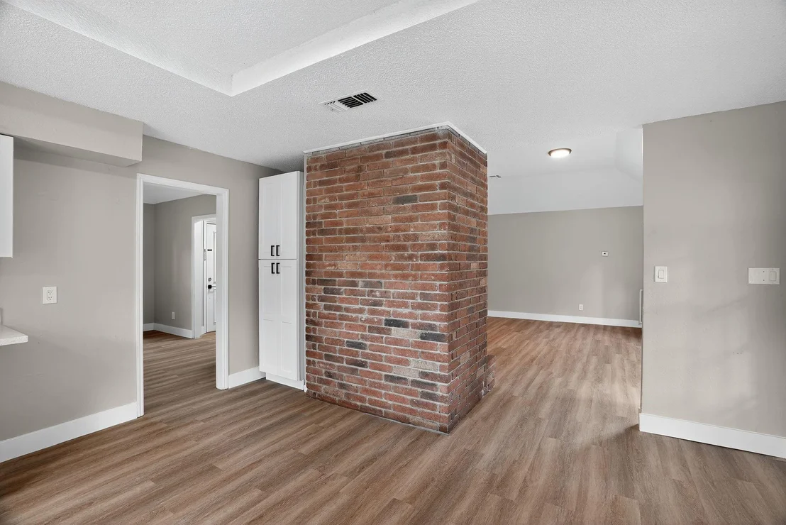 Photo of 107 Cherry Hills