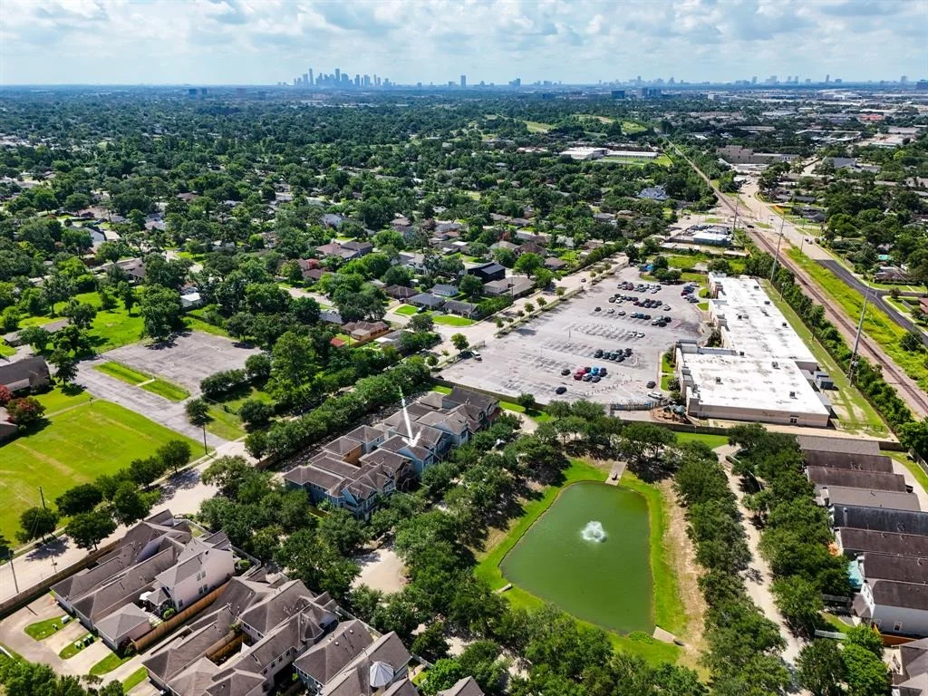 Photo of 4618 Oak Laurel Lane
