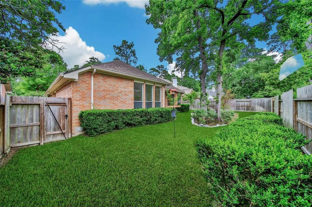 Photo of 46 N Bluff Creek Circle
