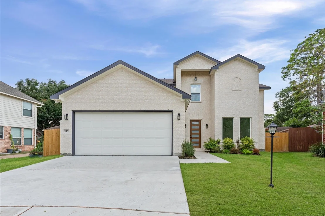 Photo of 19119 Emory Trail