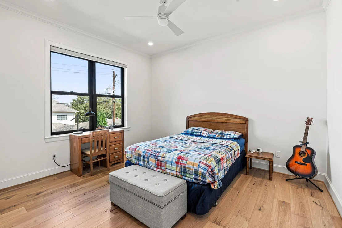 Photo of 3620 Blue Bonnet Boulevard