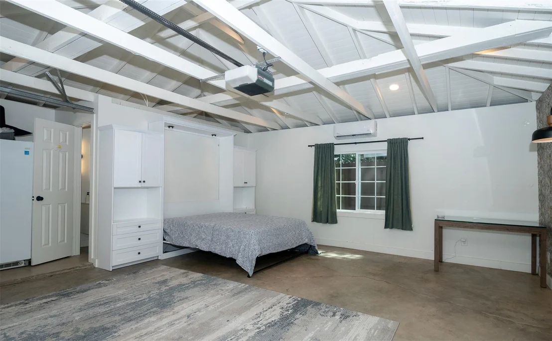 Photo of 5739 Valkeith Drive