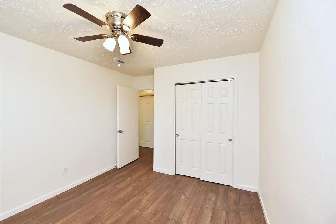 Photo of 16007 Ridgegreen Drive