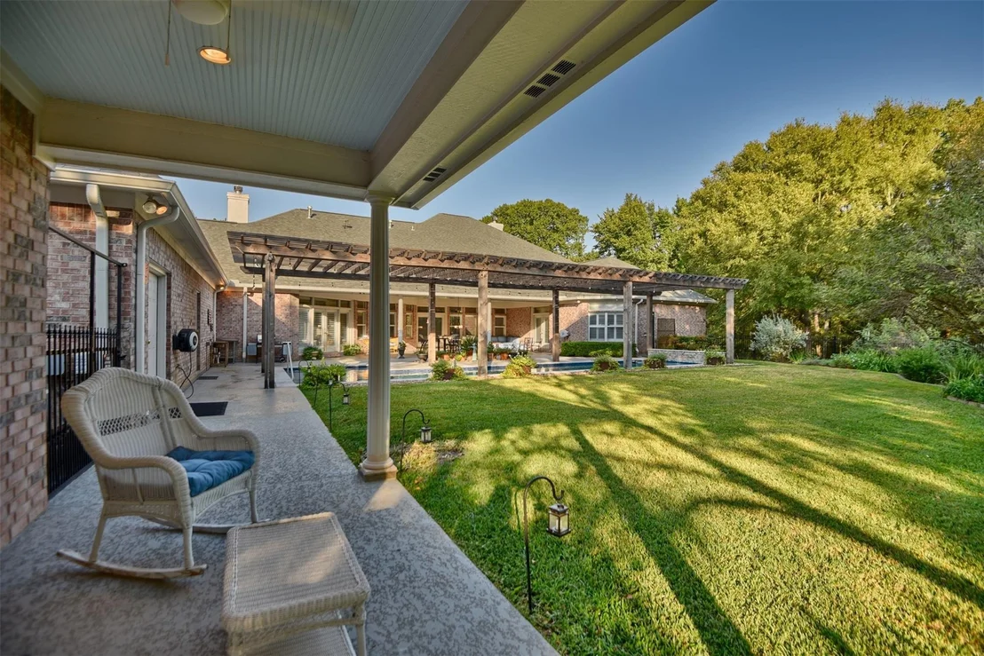 Photo of 851 Elm Drive