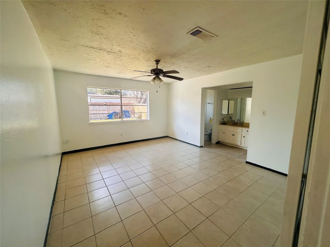 Photo of 10502 Long River Drive