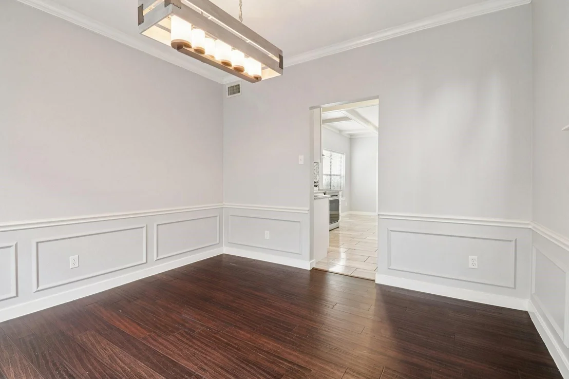 Photo of 8003 Oceanside Drive