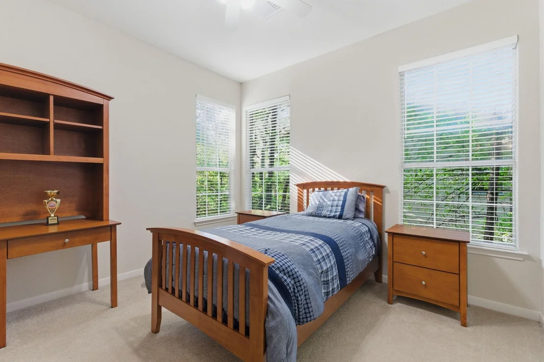 Photo of 106 Longsford Circle