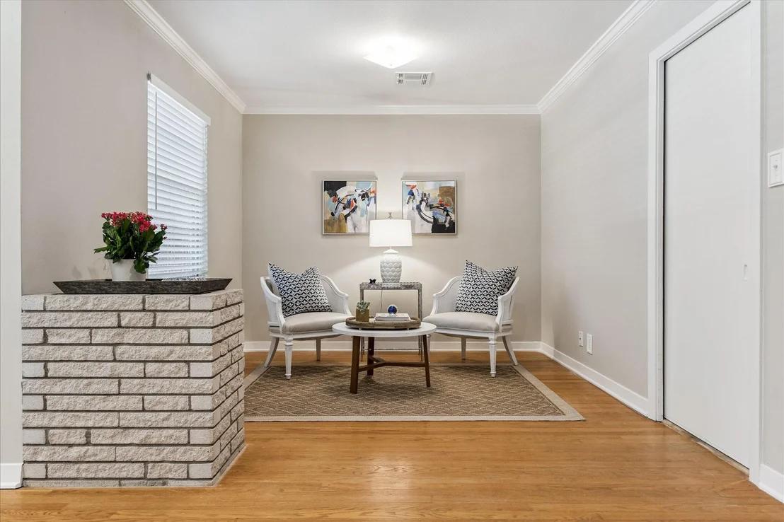 Photo of 5310 Hialeah Drive