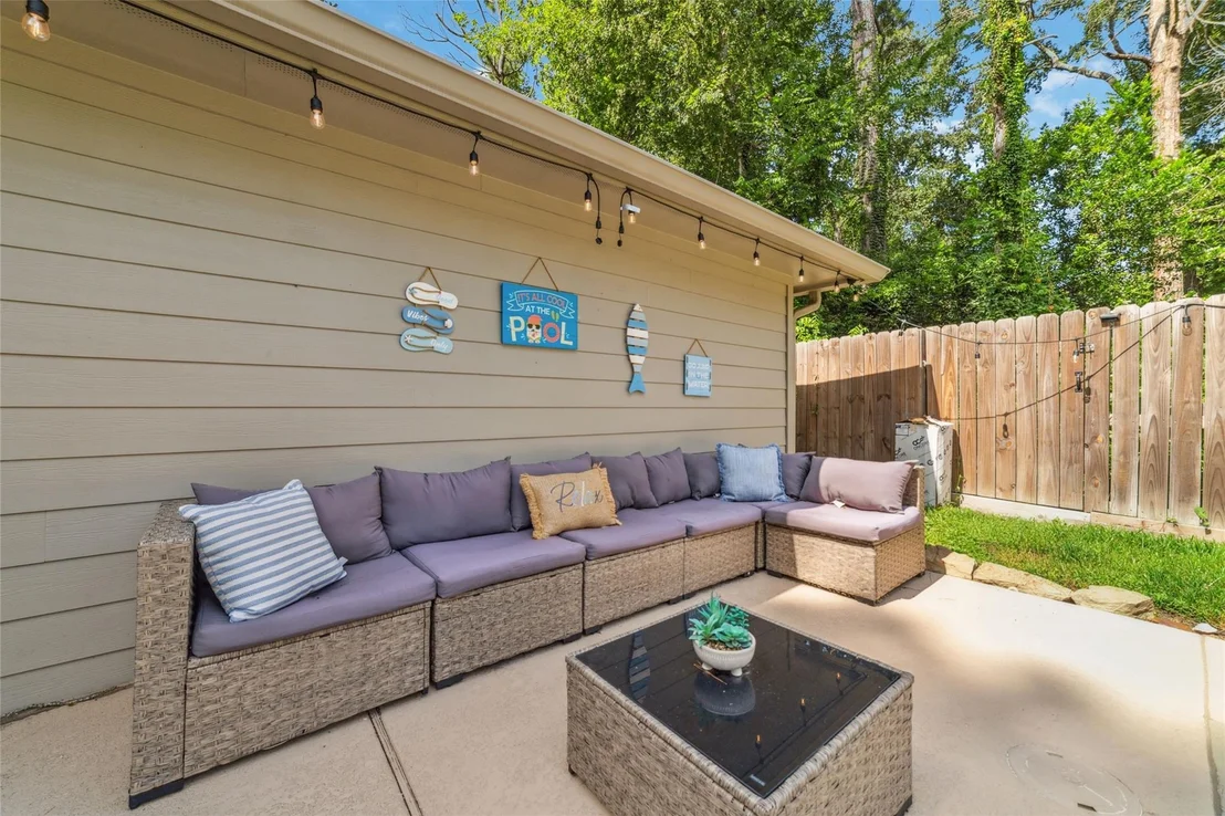 Photo of 563 Landfall Ln