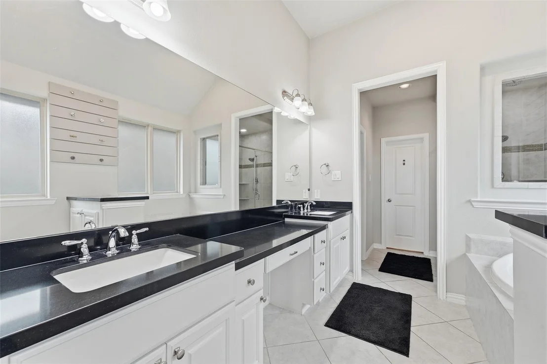 Photo of 28007 Castle Park Lane