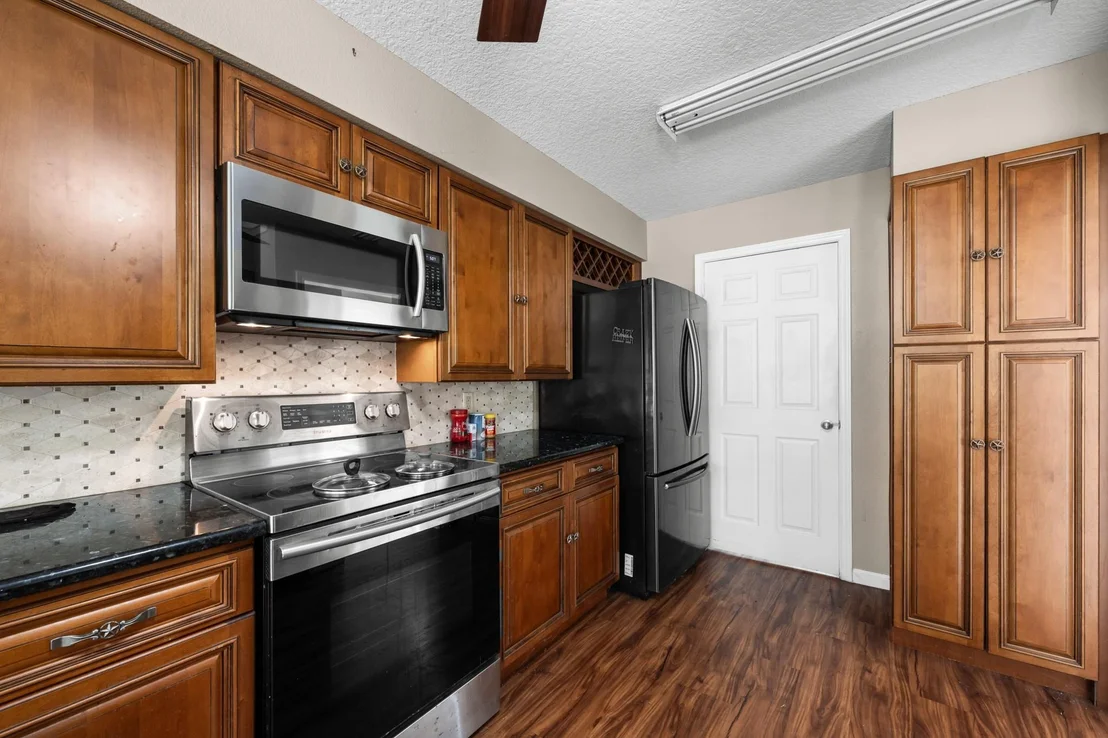 Photo of 7442 County Road 42